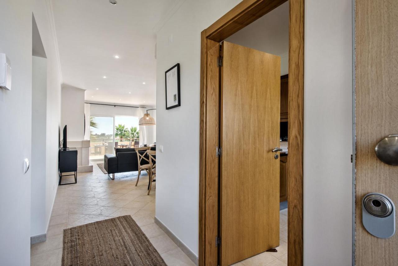 Modern And Spacious Two Bedroom Apartment Καρβοέιρο Εξωτερικό φωτογραφία