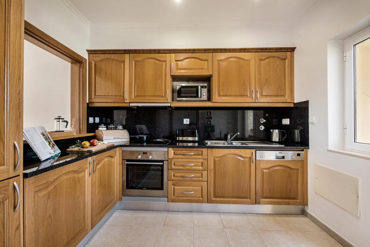 Modern And Spacious Two Bedroom Apartment Καρβοέιρο Εξωτερικό φωτογραφία
